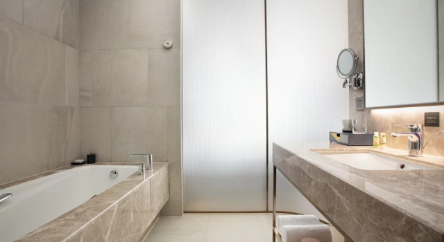 Трёхместный номер Premium voco Nanjing Oriental Pearl