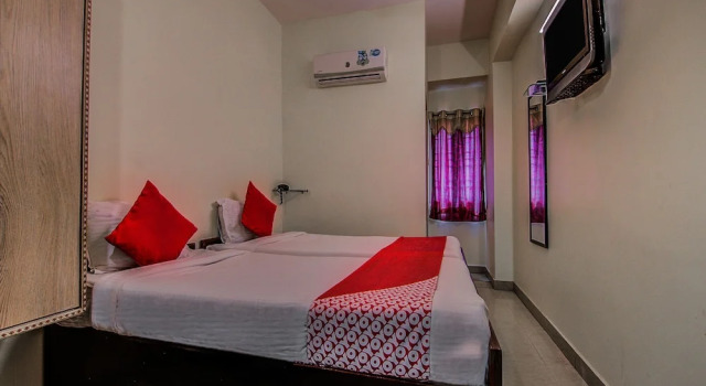 OYO 10743 Silver Villa Guest House