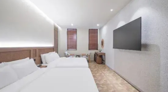 Habitación cuádruple De lujo Giant Hotel