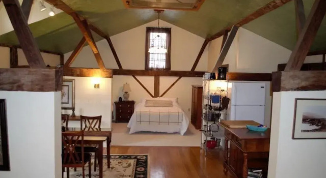 The Laurentide Inn