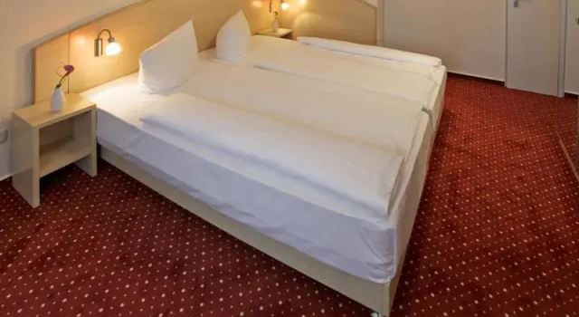 Двухместный номер Standard PLAZA Inn Hamburg Moorfleet