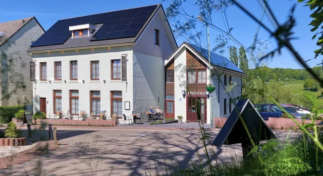 Hotel de Zevende Heerlijkheid, Book Hotel Hoteller i Heuvelland med parkering, Parkering