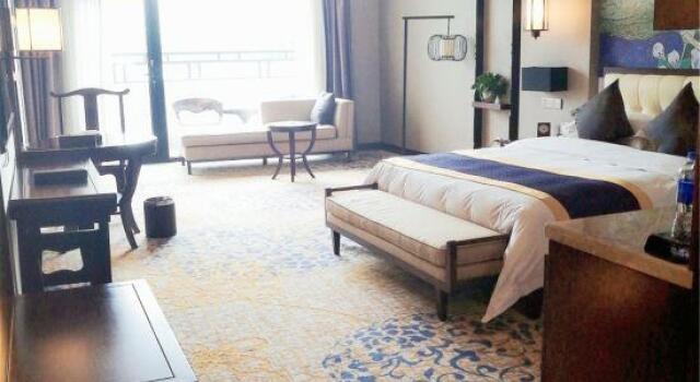 Люкс Business Dengfeng Zhongzhou Huading Hotel