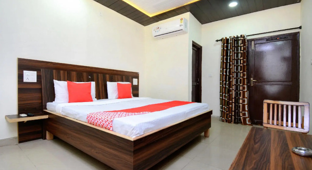 OYO 17133 Hotel Anmol, Забронировать Отель Отели Chandigarh Region с завтраком, Завтраки