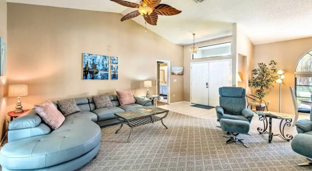 4 Mi to Beaches: Home w/ Lanai & Yard in Venice!, Prenota Casa vacanze Venezia Sarasota Area