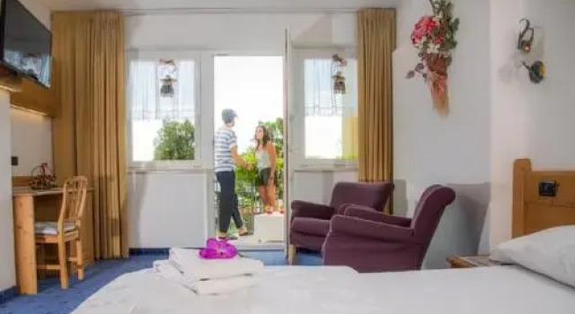Albergo Miravalle Fai della Paganella, Забронировать Отель Фай-делла-Паганелла Паганелла