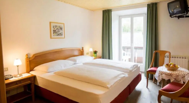 Номер Superior Berghotel Kason