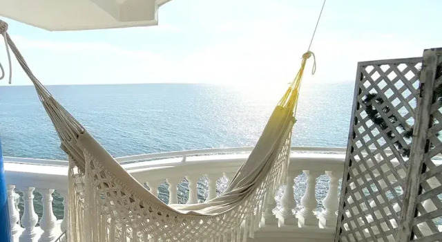 Четырёхместный номер Standard с балконом и с видом на море Azul Hotel Boutique