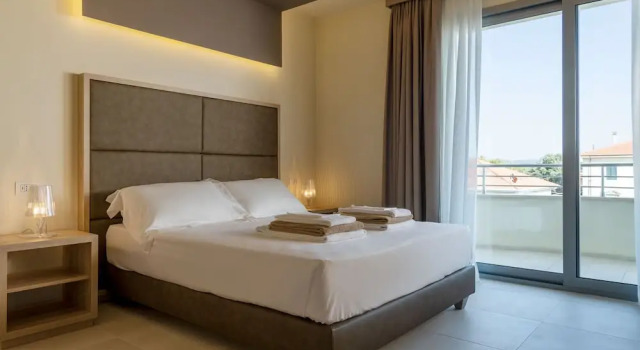 Номер Superior с балконом и с частичным видом на море Palace Lido Hotel & Suites