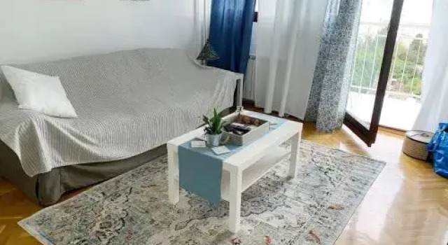 Butterfly Apartment