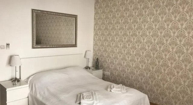 Апартаменты с балконом и с красивым видом из окна Budapest Downtown Apartments with Balcony & optional Garage & Restaurant in the building