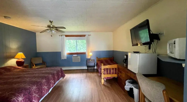 Номер Standard The Riverside Inn