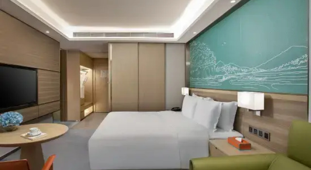 Двухместный номер Deluxe Ramada by Wyndham Guilin Hi-Tech Zone