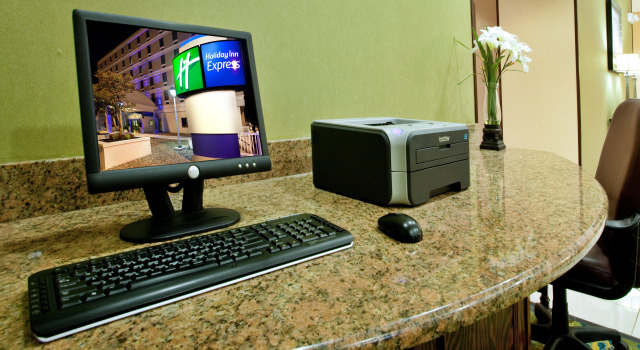 Holiday Inn Express - Richmond Downtown by IHG, Забронировать Отель Ричмонд Виргиния
