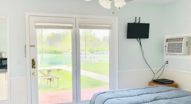 Двухместный люкс Sun N Sand Resort