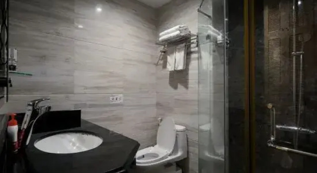 Двухместный люкс с видом на город Nicecy Hotel - Apartment Sai Gon City