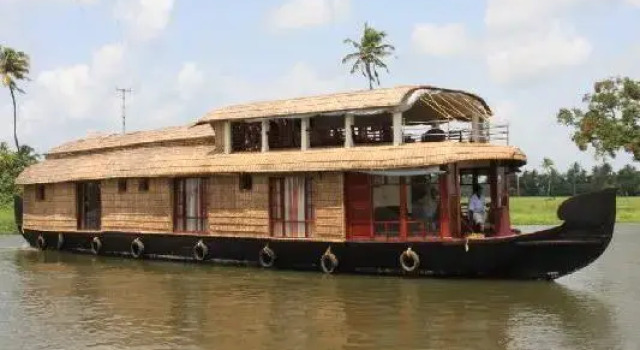 Angel Queen Houseboats, Забронировать Отель Отели штата Кералы с парковкой, Парковка