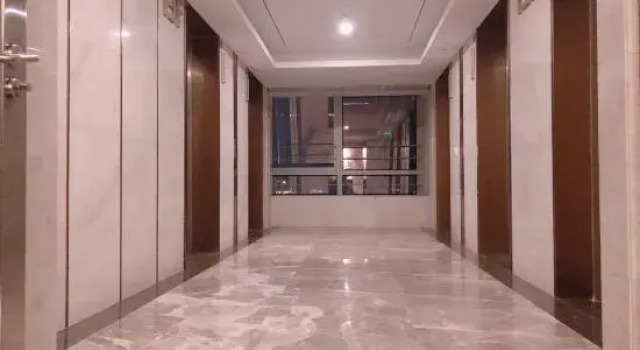 Yuehai Hotel, Boek Hotel Hotels in Guangdong met parkeren, Parkeren