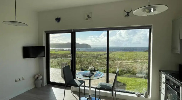 Шале c 1 комнатой Floras Cliff View
