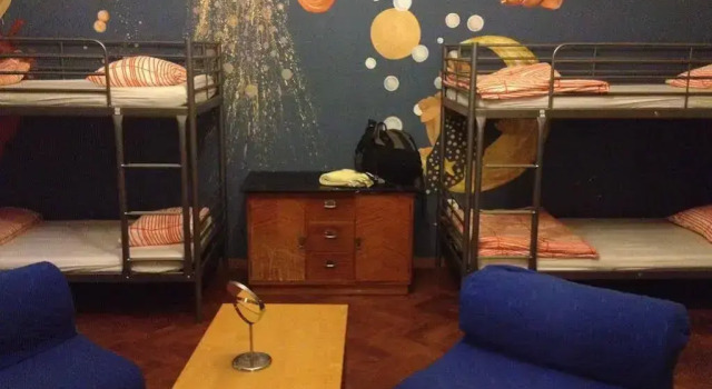 Art Hole Hostel