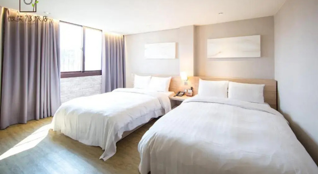 Четырёхместный номер Superior Smile 73 Hotel