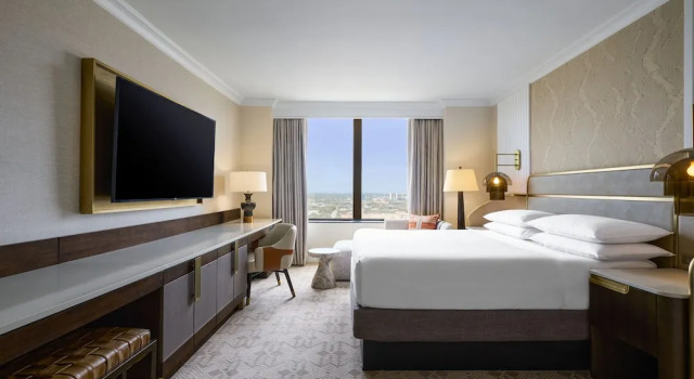 Двухместный номер Lounge Access Executive JW Marriott Houston by the Galleria