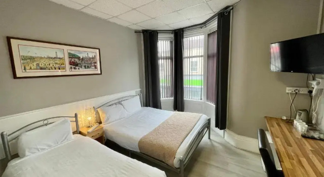 Topaz Guest House
