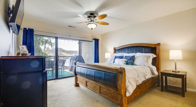 Апартаменты Lake of the Ozarks Condo w/ Community Pool