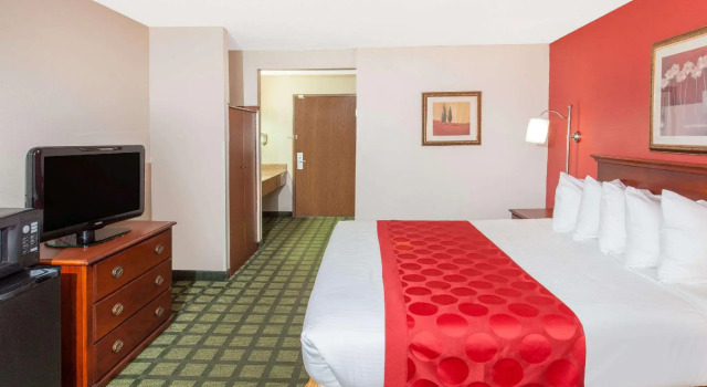 Двухместный номер Standard Baymont by Wyndham Decatur IL North