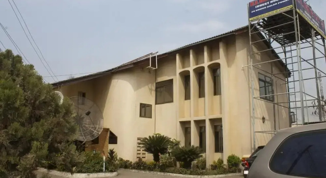 Elmeiz Place Guest House