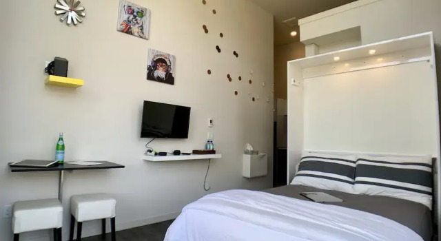 Lofty Studio Prime Cap Hill Area Mins to Downtown, Забронировать Отель Capitol Hill Сиэтл, рядом с Kaiser Permanente Capitol Hill Campus