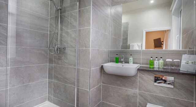 Люкс Deluxe The Wynnstay Hotel, Oswestry, Shropshire - The Coaching Inn Group