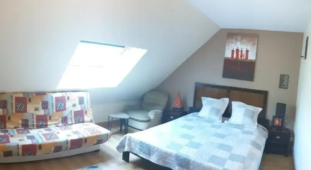 Chambres à 40 min de Paris, Забронировать Отель Корбей-Эсон 