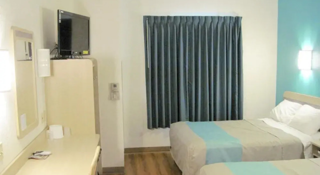Четырёхместный номер Standard Motel 6-Avoca, IA