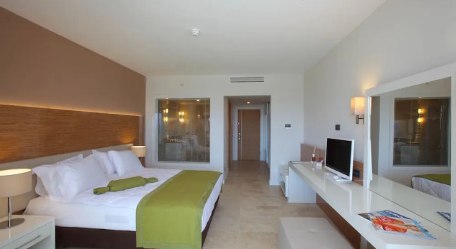 Номер Standard с балконом и с видом на море Bellazure Hotel