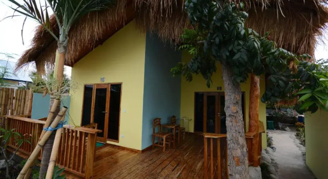 Бунгало Deluxe с видом на бассейн World BnB