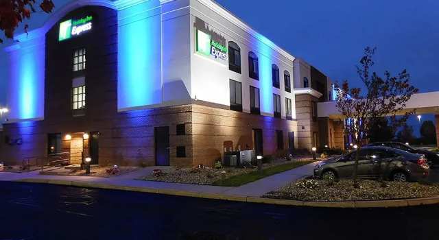 Fairfield Inn & Suites Coventry, Buchen Sie Hotel Coventry Rhode Island