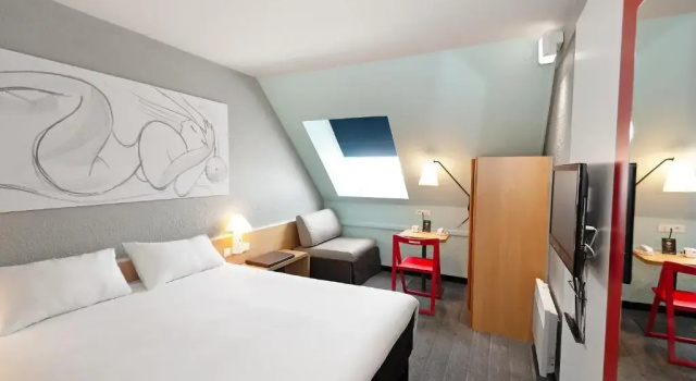 Трёхместный номер Standard ibis Epernay Centre Ville
