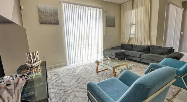Michael's Contemporary Townhome at Champions Gate