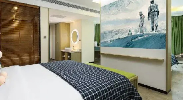 Люкс с видом на город Mehood Hotel