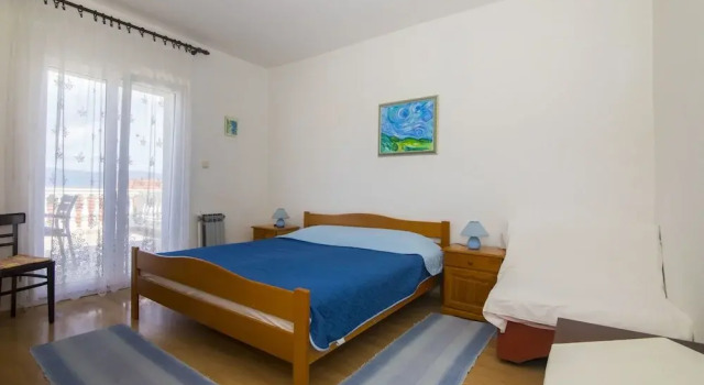 Apartments Jakov, Prenota Appartamento Hotel a Croatian Islands con parcheggio, Parcheggio