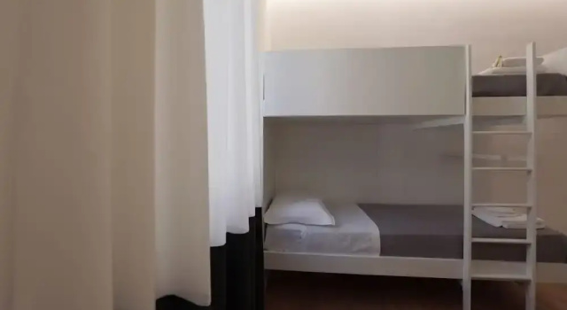 Четырёхместный номер Standard Suite Inn Rome