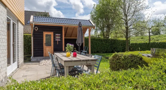 Seaside Holiday Home With Sauna, Book Vacation Home Goes 