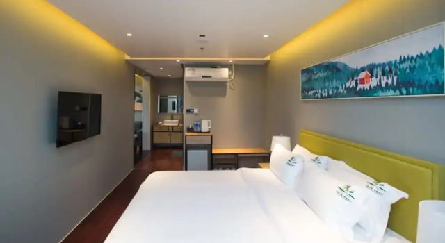 Wild Luxury Holiday Camp