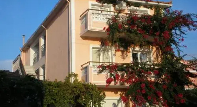 Theodora Studios & Apartments, Забронировать Апартаменты/квартира Апартаменты Скал, рядом с Пляж Скала, Апартаменты/квартира