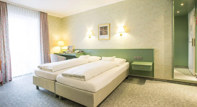 Nordseehotel Freese, Забронировать Отель Йюст East Frisian Islands
