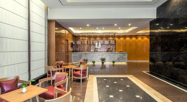 Ease Hotel Shanghai Songjiang College Town Happy Valley