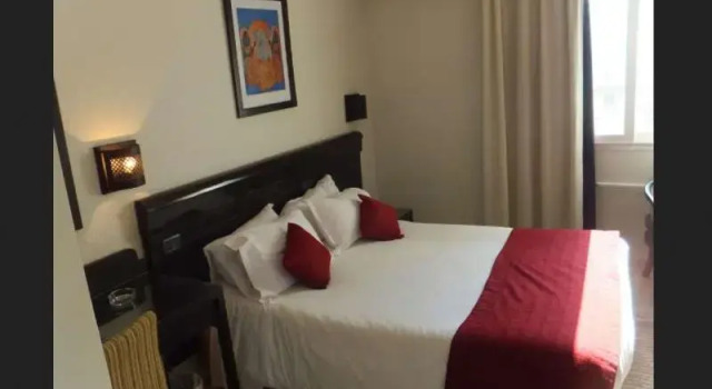 Номер Standard Ambassadeurs Hôtel