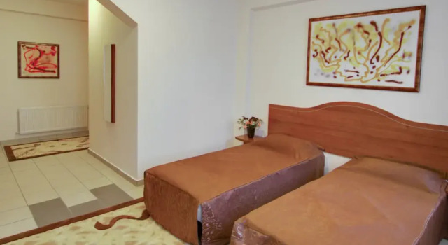 Hotel Tranzzit