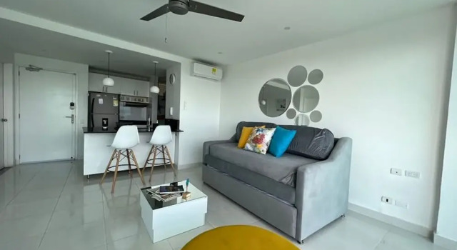 1m3-4 Beachfront Apartment With Air Conditioning And Wifi, Prenota Appartamento Hotel a Bolivar con piscina, Piscina